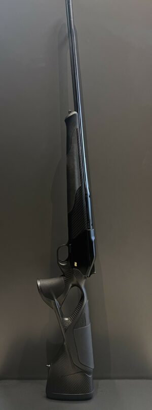 CARCASSE R8 ULTIMATE CARBONE AVEC BUSC REGLABLE